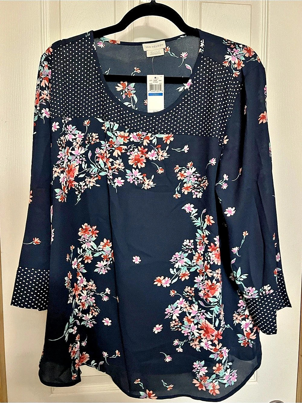 Van Heusen Floral Blouse in Blue & Pink Size XL NWT
